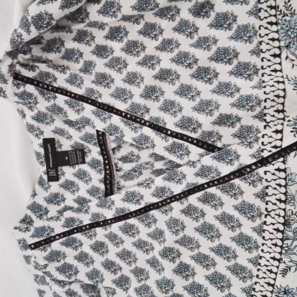 INC International Women’s Wrap Front Blue and White long sleeve blouse, size M - Picture 6 of 6